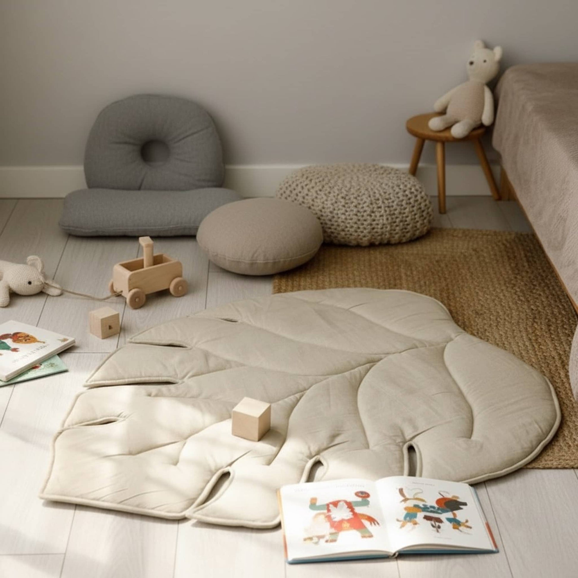 Leaf Linen Play Mat, Green Baby Play Mat