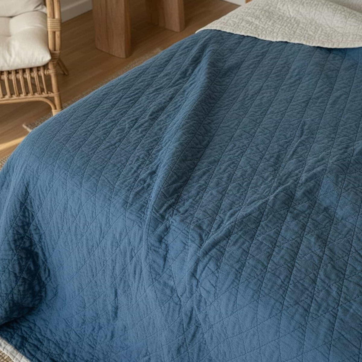 Lightweight Quilted Blanket, Linen Bed Blanket
