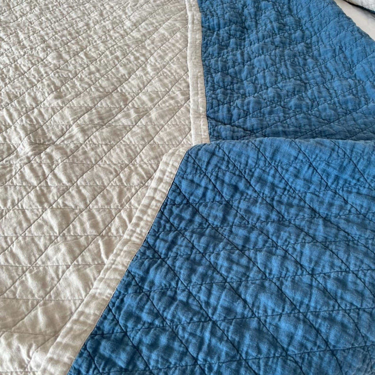 Lightweight Quilted Blanket, Linen Bed Blanket