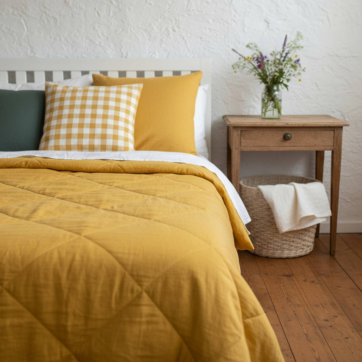Linen Bedspread Quilt, Lightweight Quilted Blanket