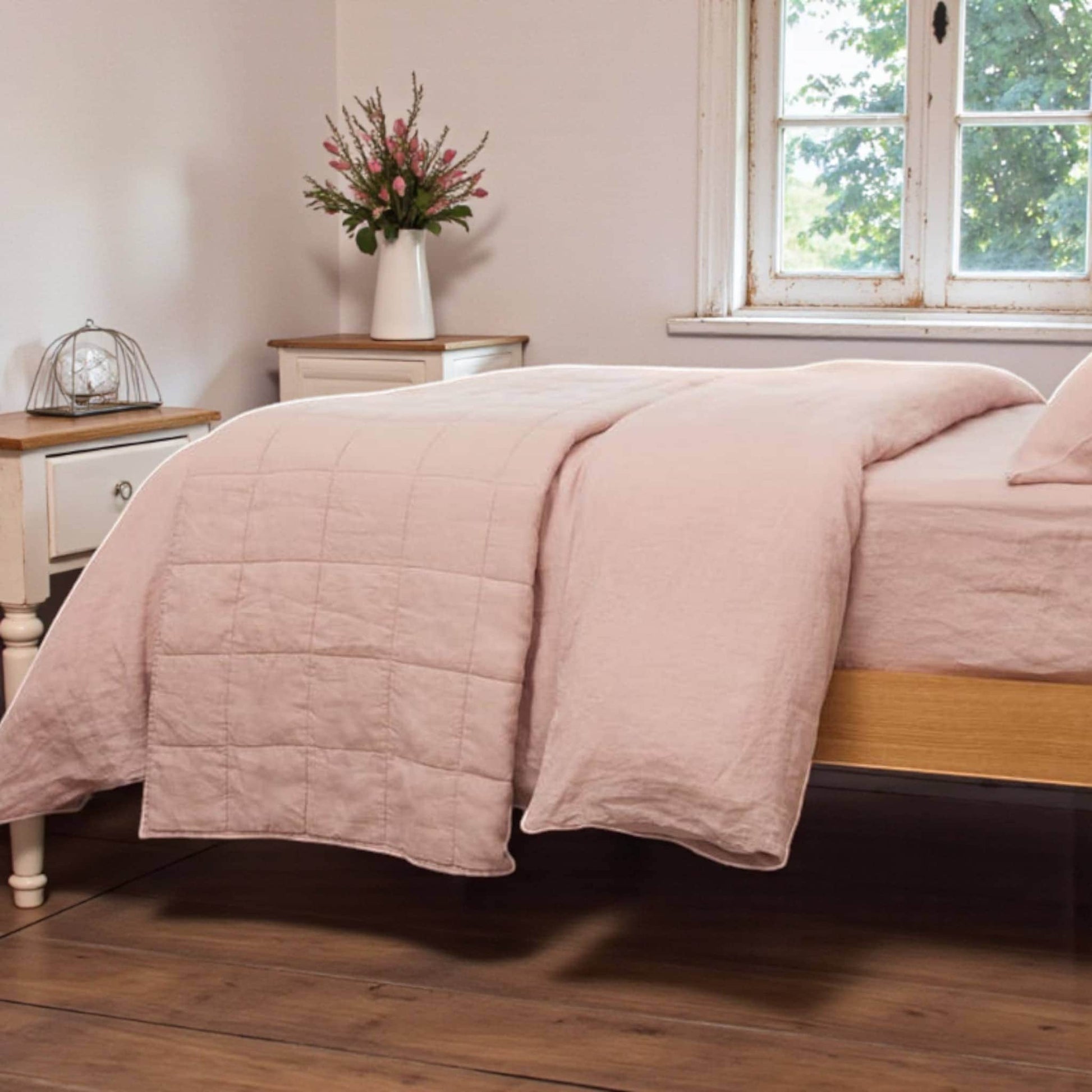 Linen Box Quilt, Lightweight Quilted Blanket