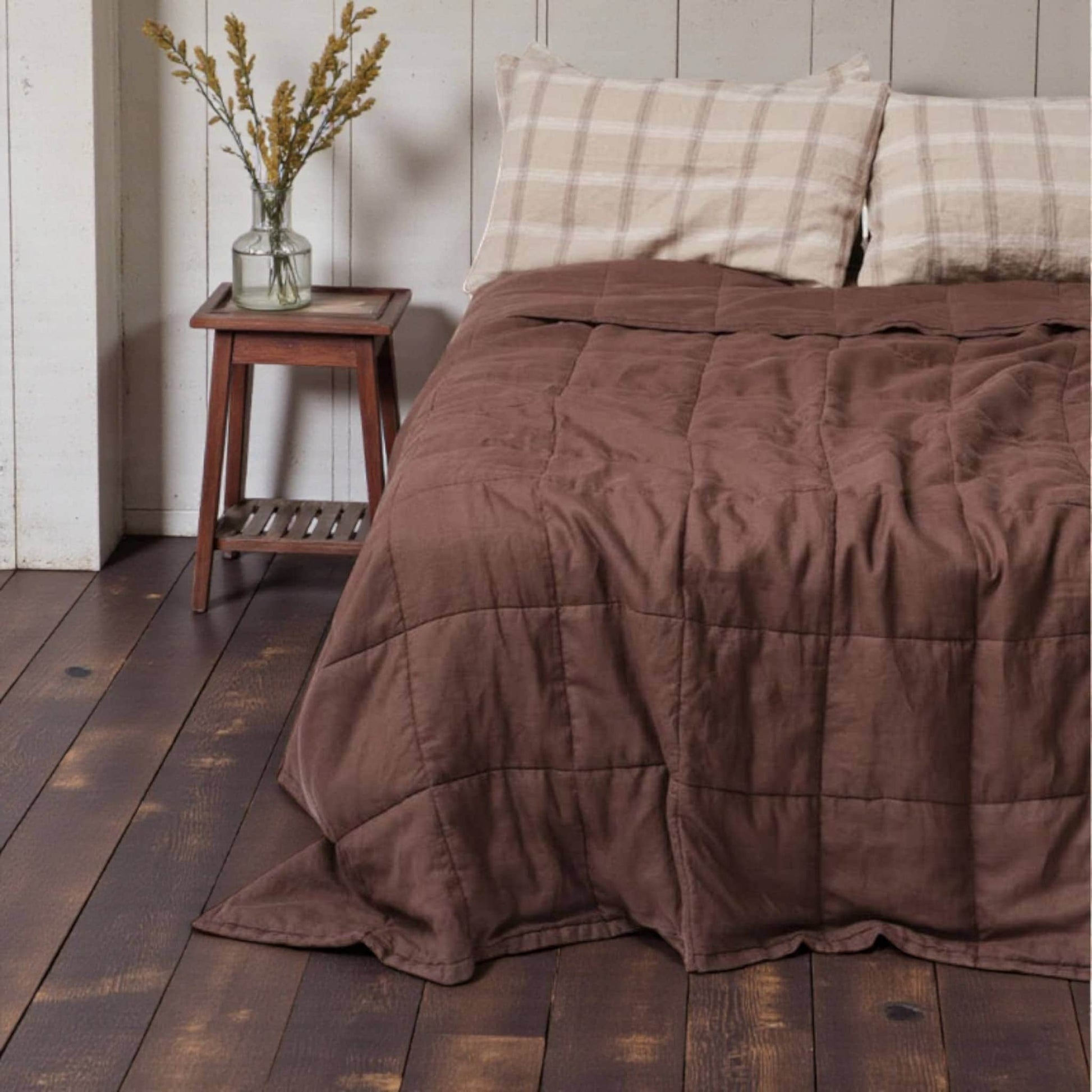 Linen Box Quilt, Lightweight Quilted Blanket