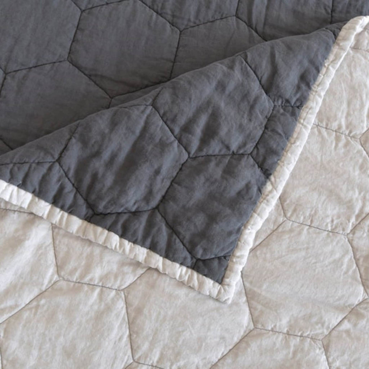 Linen Quilted Blanket, Lightweight Quilted Blanket