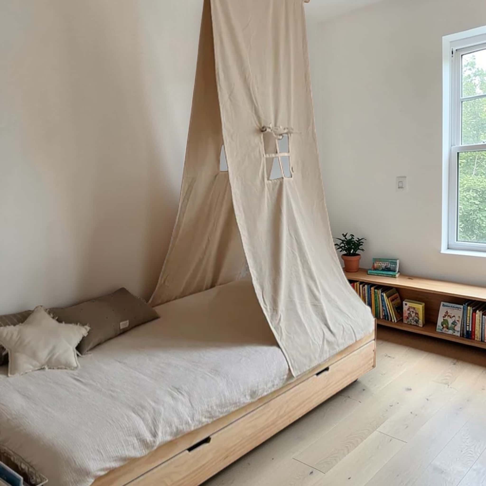 Settle Bed Canopy, Hanging Linen Canopy