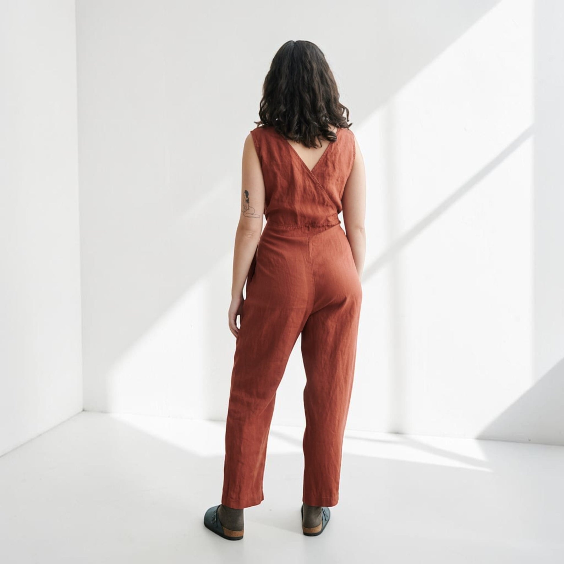 Sleeveless Linen Jumpsuit, V-Back Straight Leg