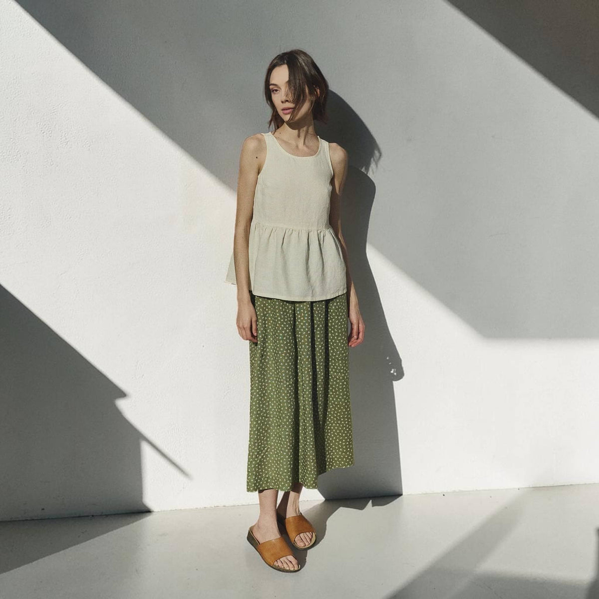 Sleeveless Peplum Linen Top, Gathered Waist