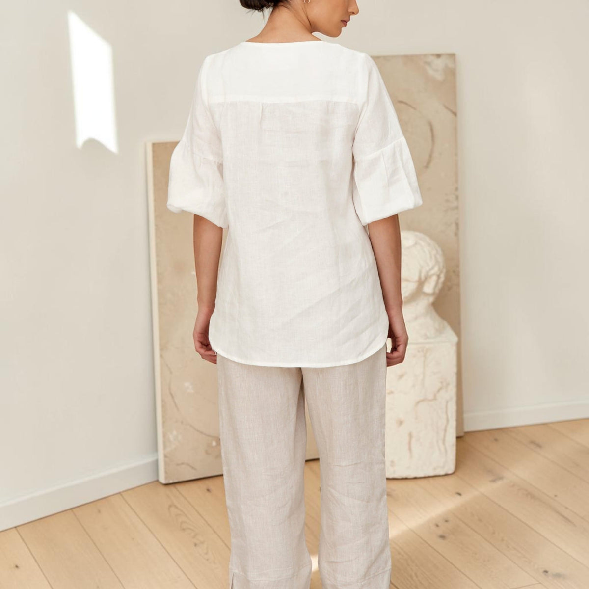 Split Neck Linen Top, Elbow Balloon Sleeve